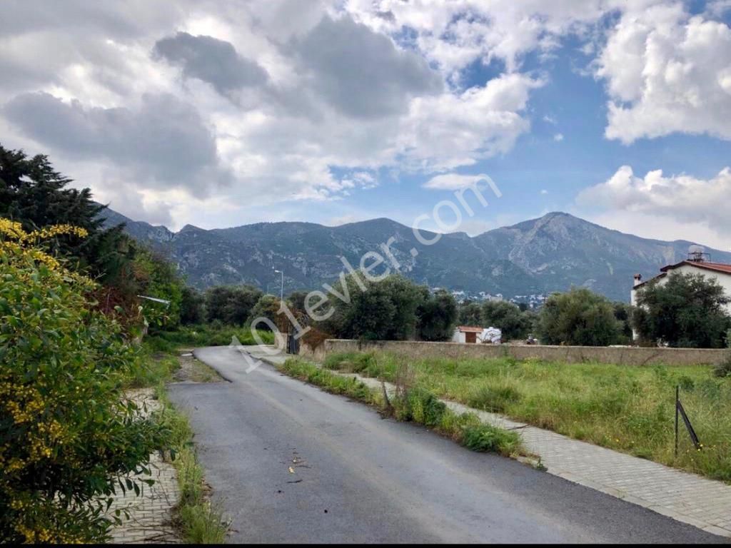 Residential Zoned Plot For Sale in Ozanköy, Kyrenia