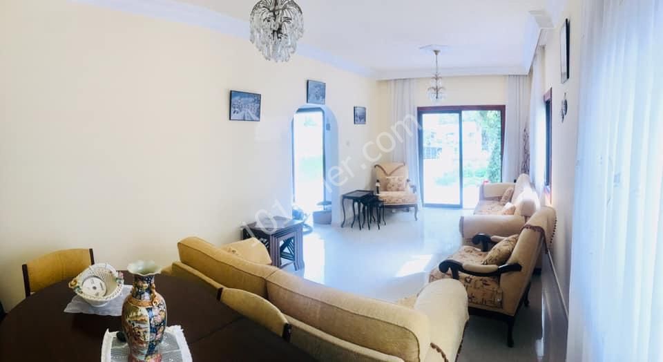 Semi Detached For Sale in Girne Merkez, Kyrenia