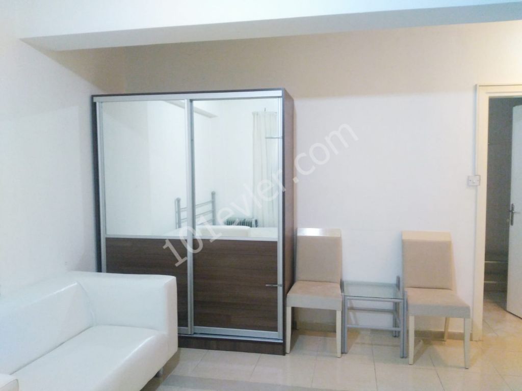 Flat To Rent in Girne Merkez, Kyrenia