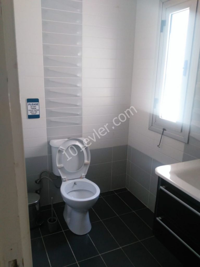 Studio Flat To Rent in Girne Merkez, Kyrenia