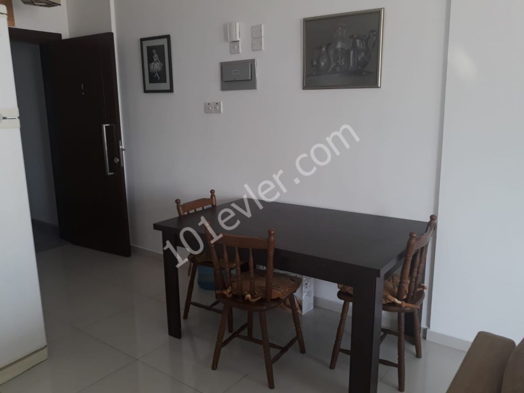 Girne Nurettin Ersin Camii Bölgesinde 1+1 Yeni Kiralık Apartman Dairesi