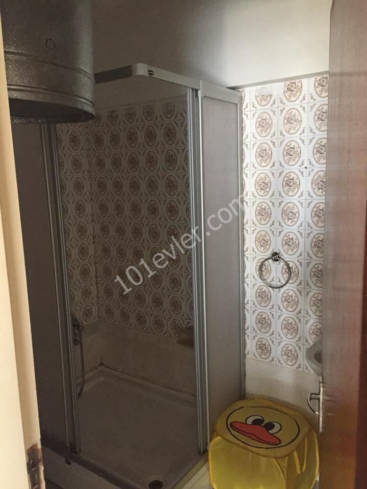 Girne Pasha Otel Arkası 2+1 Kiralık Eşyalı Daire Uygun Fiyat