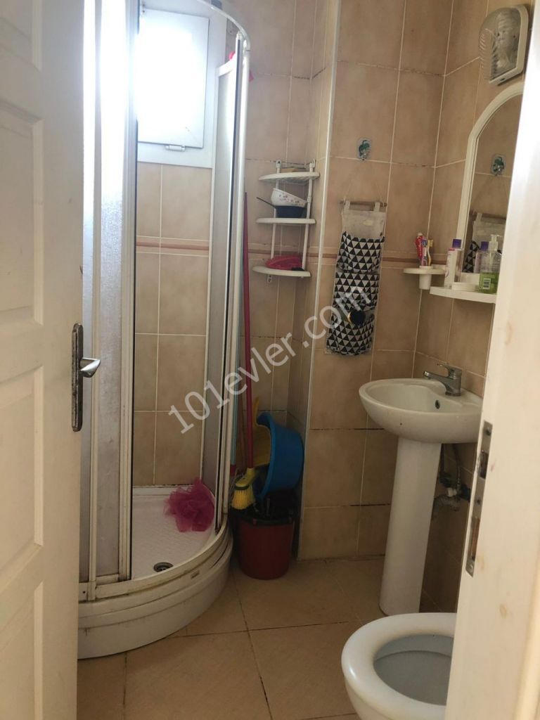 Girne 23 Nisan İlkokulu Arkası Kiralık 2+1 Daire