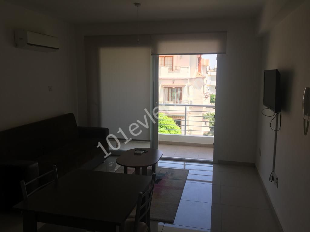 Girne Gloria Jeans Arkası Çok Temiz 1+1 Kiralık Daire