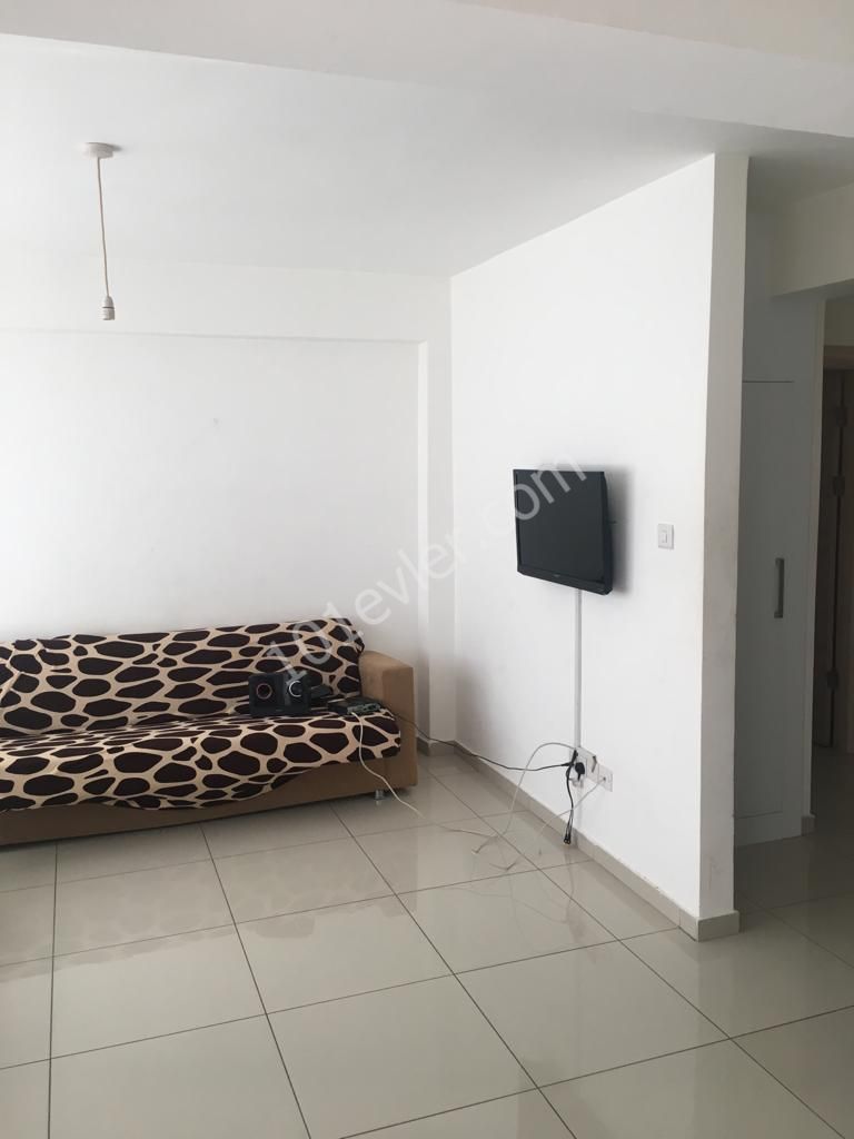 Flat To Rent in Girne Merkez, Kyrenia