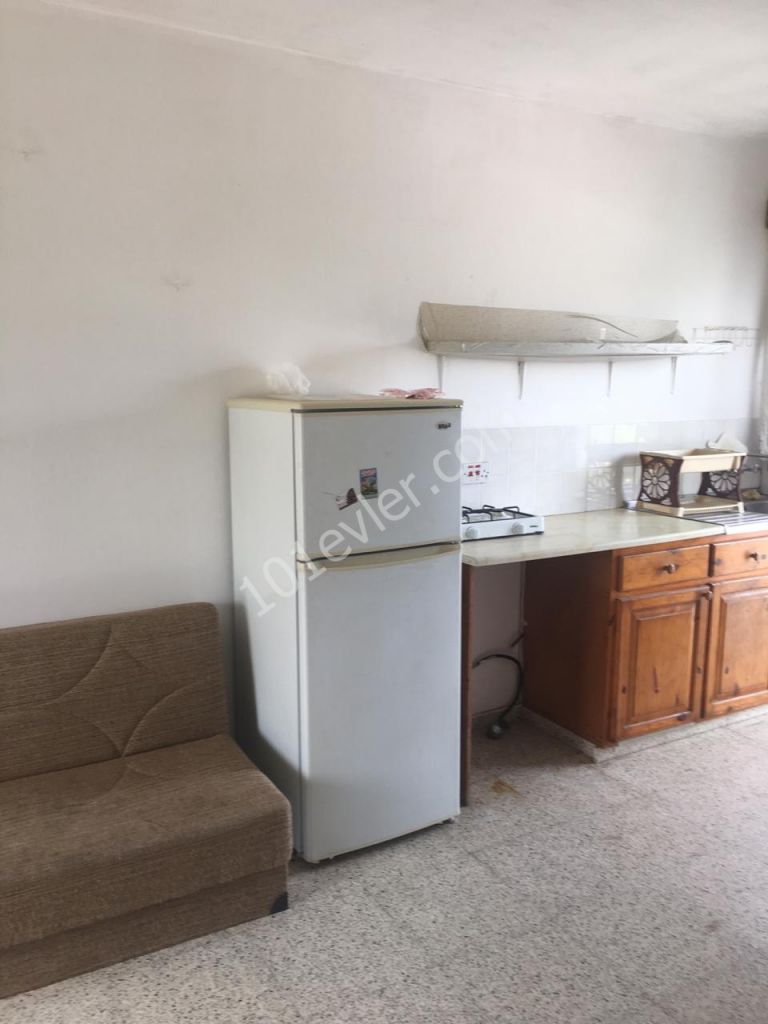 Flat To Rent in Karaoğlanoğlu, Kyrenia