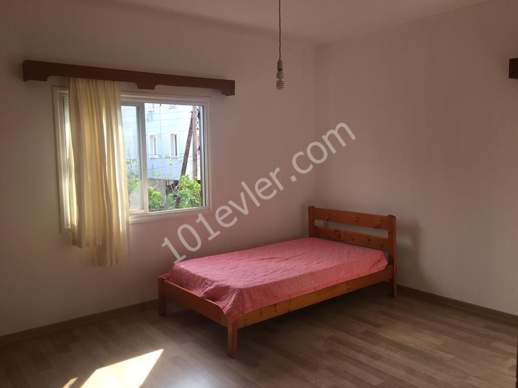 Flat To Rent in Girne Merkez, Kyrenia