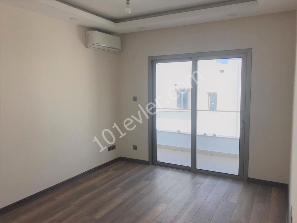 Girne Merkezde, Çok Lüks 2+1 Penthouse