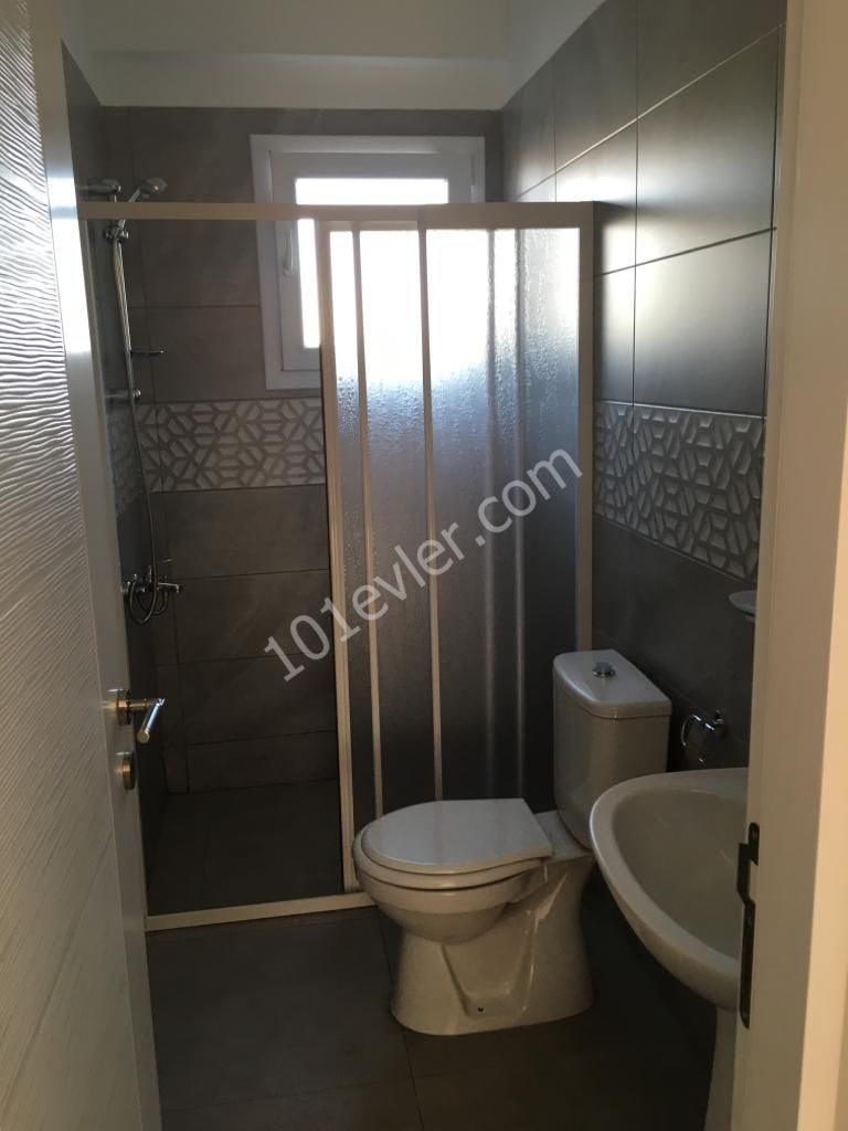 Lefkoşa Kolan Hastahanesi Yakını 2+1 Kiralık Penthouse Yeni