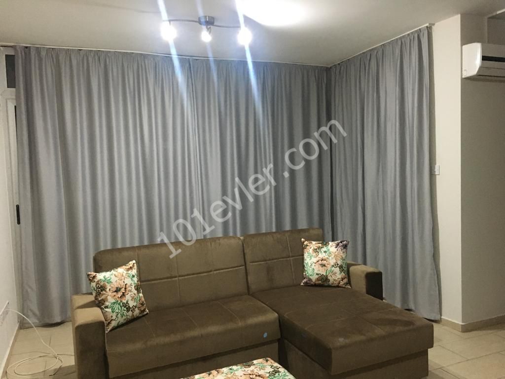 Girne Merkezde Kiralık Günlük 2+1 Daire