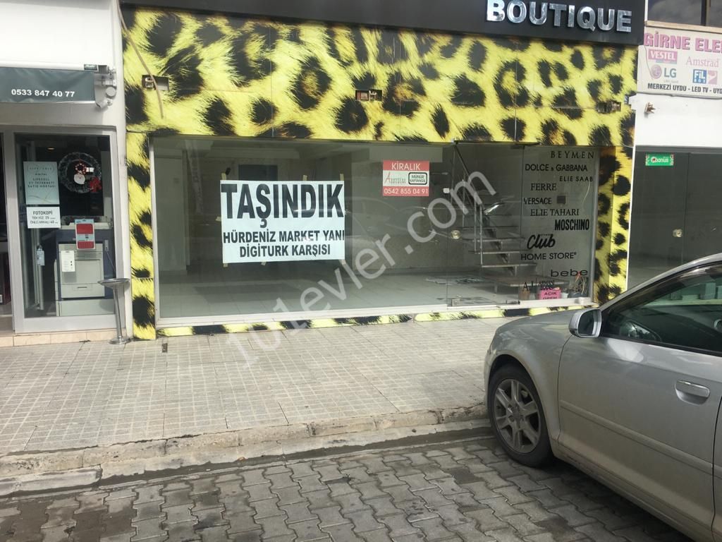 Girne Merkezde Gloria Jeans Civarı Ofis/Cafe  Olmaya Musait Kiralık Dükkan