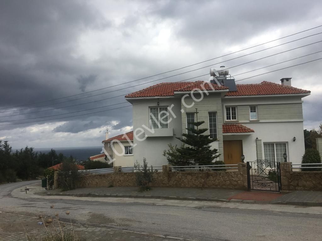 Villa To Rent in Karaoğlanoğlu, Kyrenia