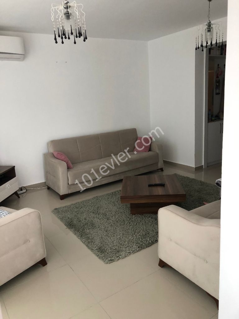 Flat To Rent in Girne Merkez, Kyrenia