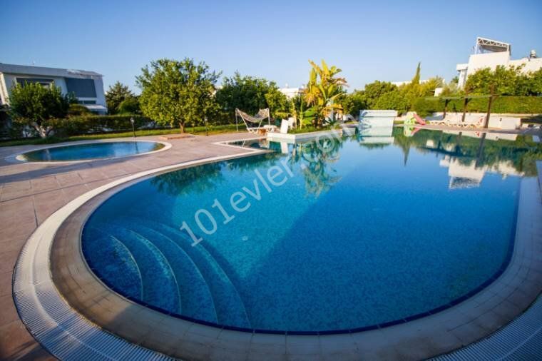 3 Bedroom Twin-Villa with Private Large Garden and Common Pool