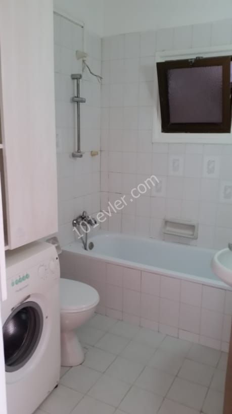 Girne Merkezde EŞYASIZ 3+1 Kiralık Daire