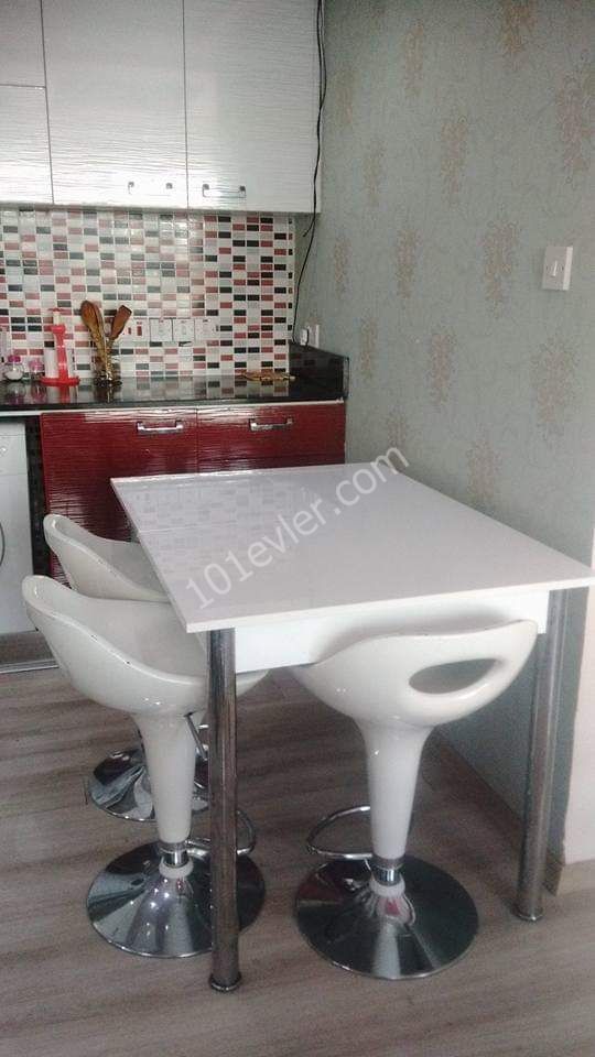 Girne'de Merkezi Konumda Anayola Yakın 2+1 Yeni Kiralık Daire