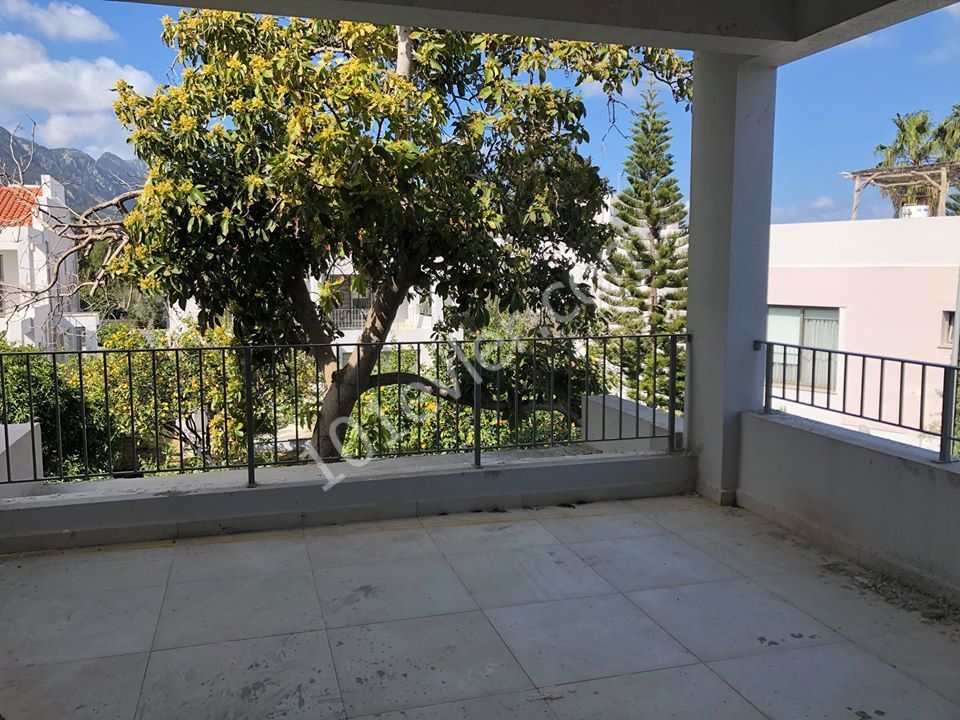 Semi Detached To Rent in Alsancak, Kyrenia