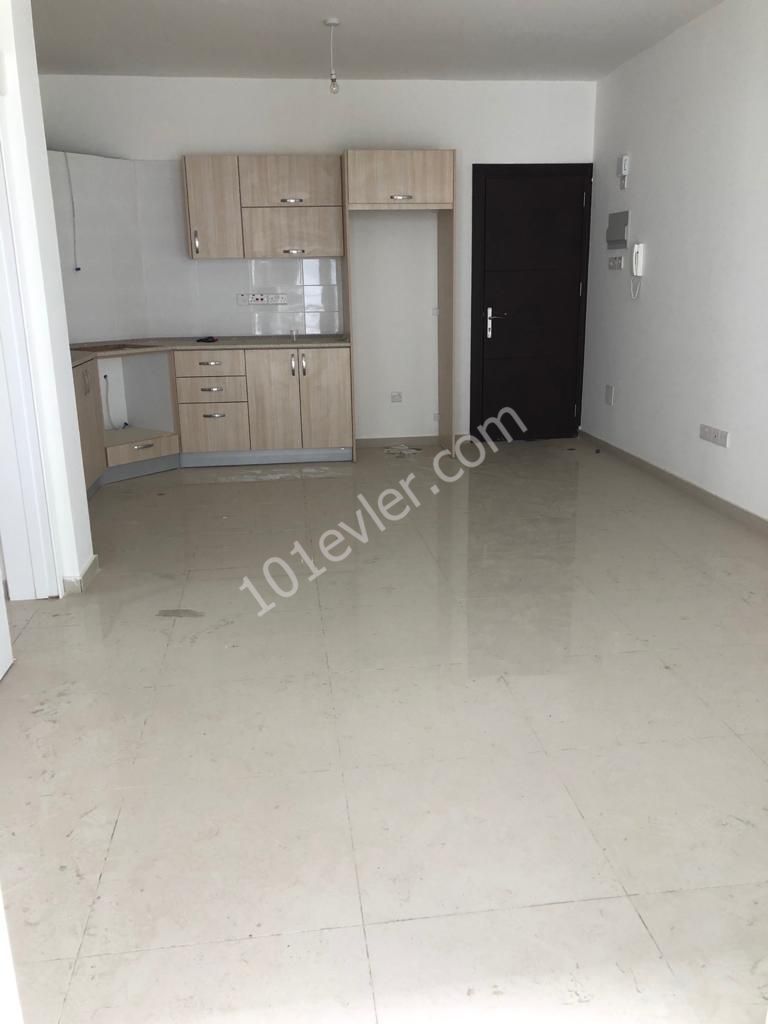 3 Bedroom Flat for Sale 