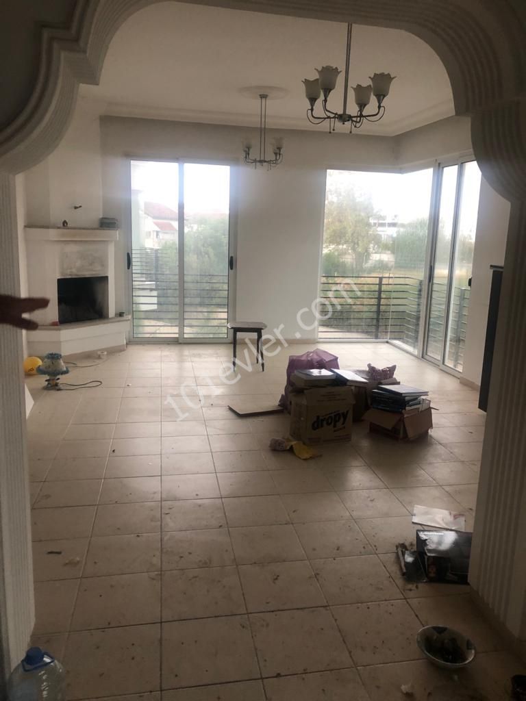 3 Bedroom Flat for Sale in Nicosia