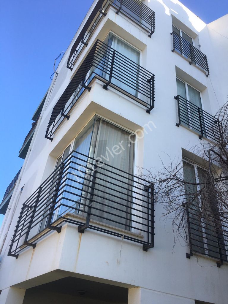 3 Bedroom Flat for Sale in Nicosia