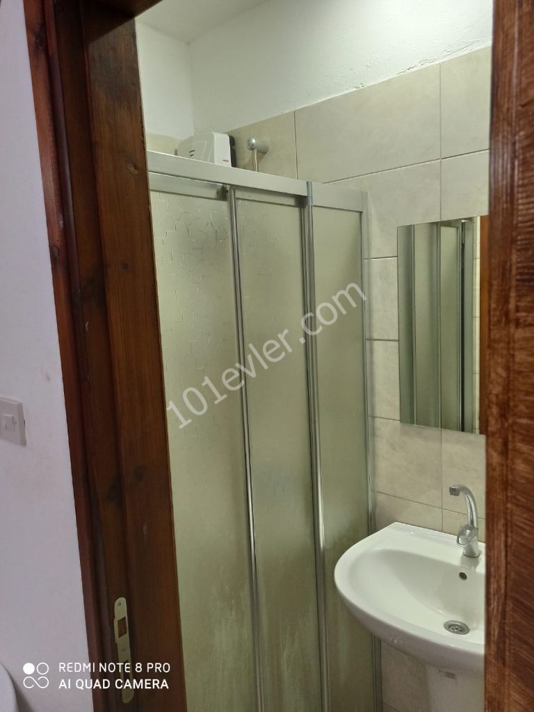 Flat To Rent in Karaoğlanoğlu, Kyrenia