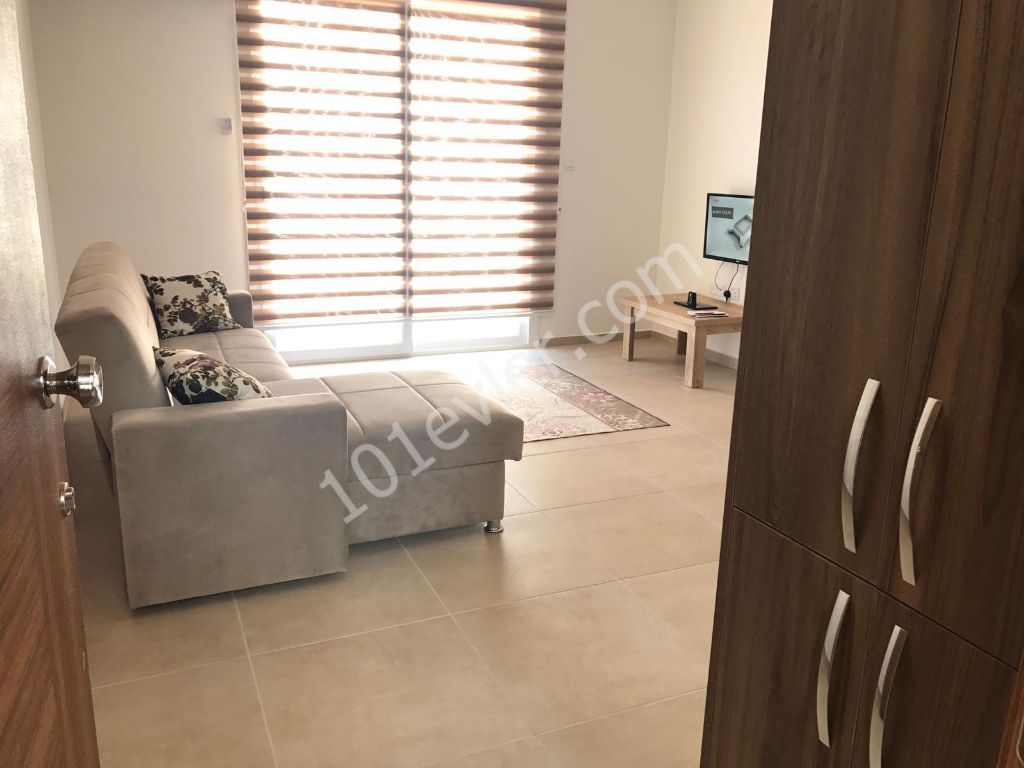 Flat To Rent in Karaoğlanoğlu, Kyrenia