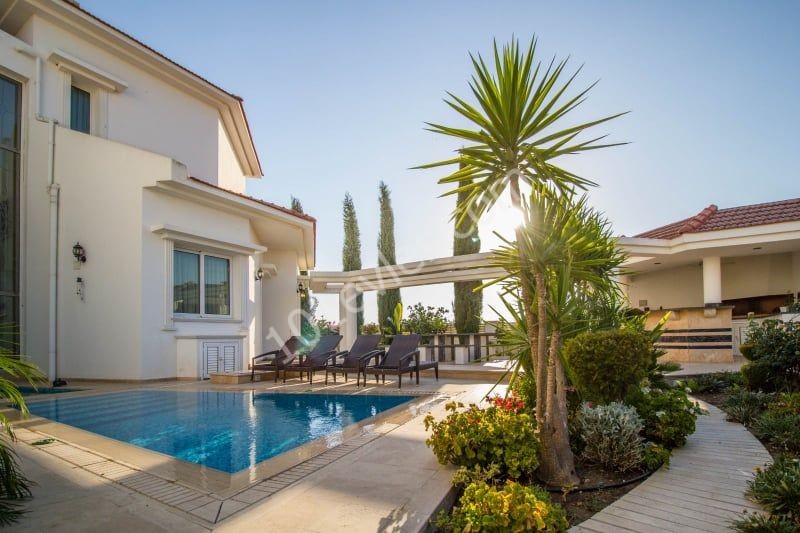 Luxury Villa for Sale in Yenikent-Detached ** 