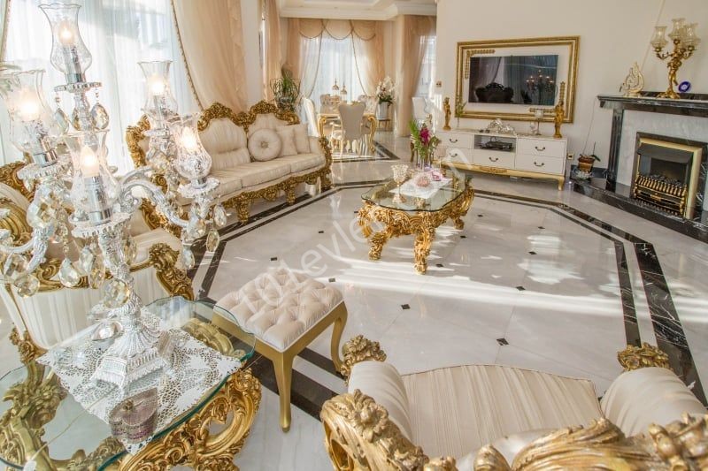 Llogara Villa zum Verkauf in Yenikent-freistehend ** 