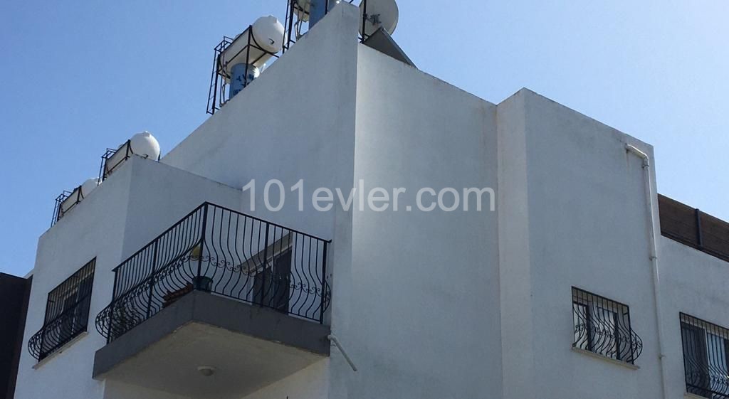 3+1 Penthouse-Wohnung Zum Verkauf In Kyrenia Alsancakta ** 