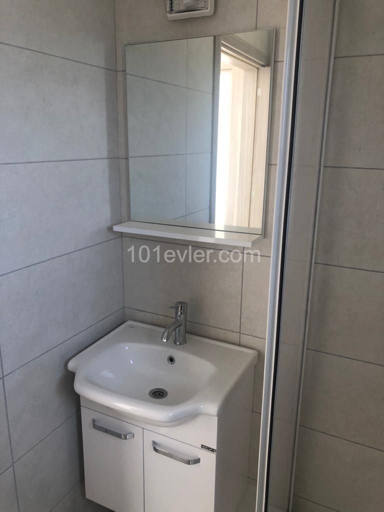 1+1 Wohnung Zum Verkauf Null Mit Terrasse Mit Meerblick In Kyrenia Olivenhain ** 