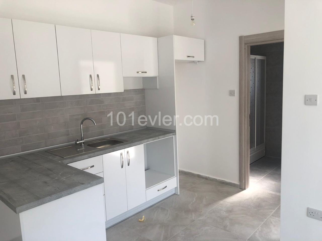 1+1 Wohnung Zum Verkauf Null Mit Terrasse Mit Meerblick In Kyrenia Olivenhain ** 