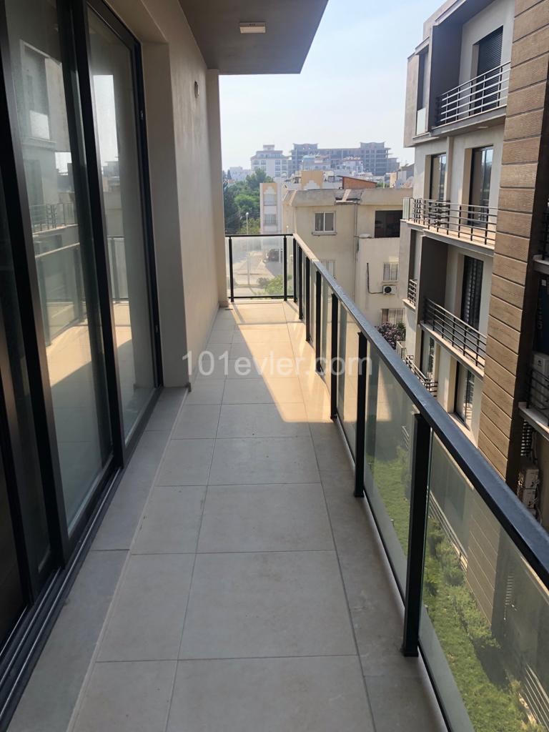 KYRENIA CENTER 2+1 RESIDENCE FOR SALE 