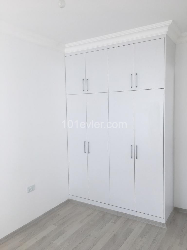 Wohnung Zum Verkauf In Kyrenia Alsancak 3 1 ** 