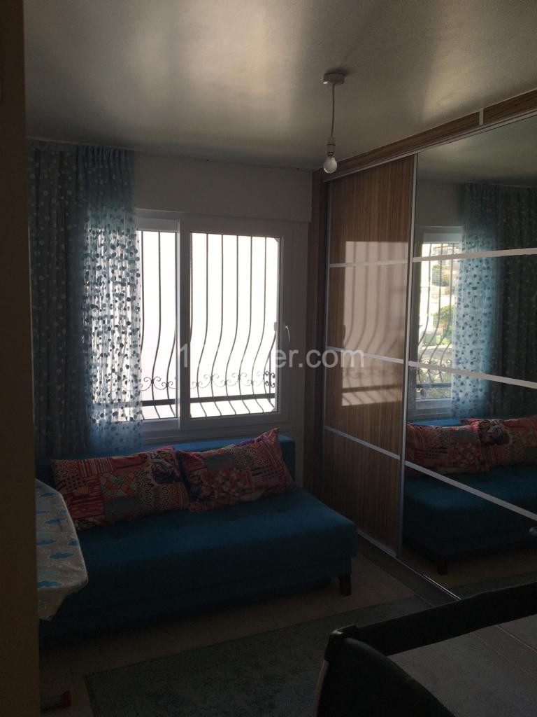 Penthouse Zu Verkaufen In Kyrenia Alsancak 3 1 ** 