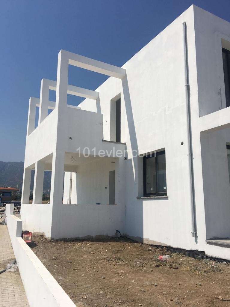 Kyrenia Chatalköy Zu Verkaufen Villa 2 1 ** 