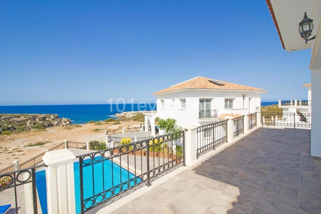 5 Bedroom Villa for sale 320 m² with private pool and fireplace in Esentepe, Girne, North Cyprus