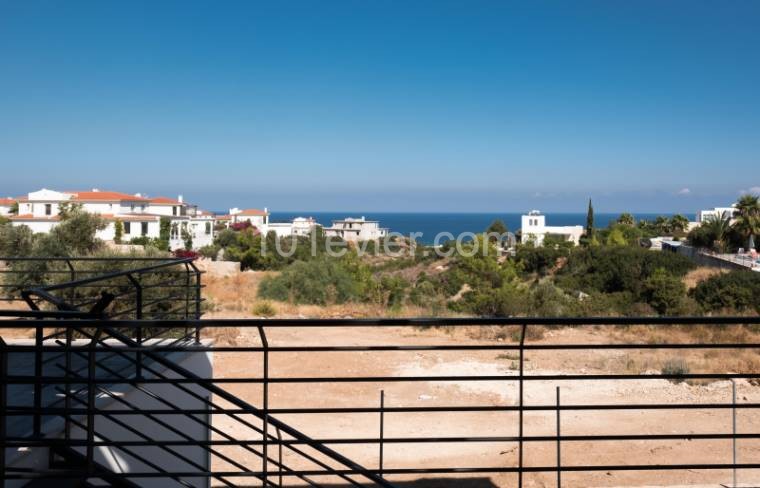 Villa Zu Verkaufen In Kyrenia Esentepe 3 1 ** 