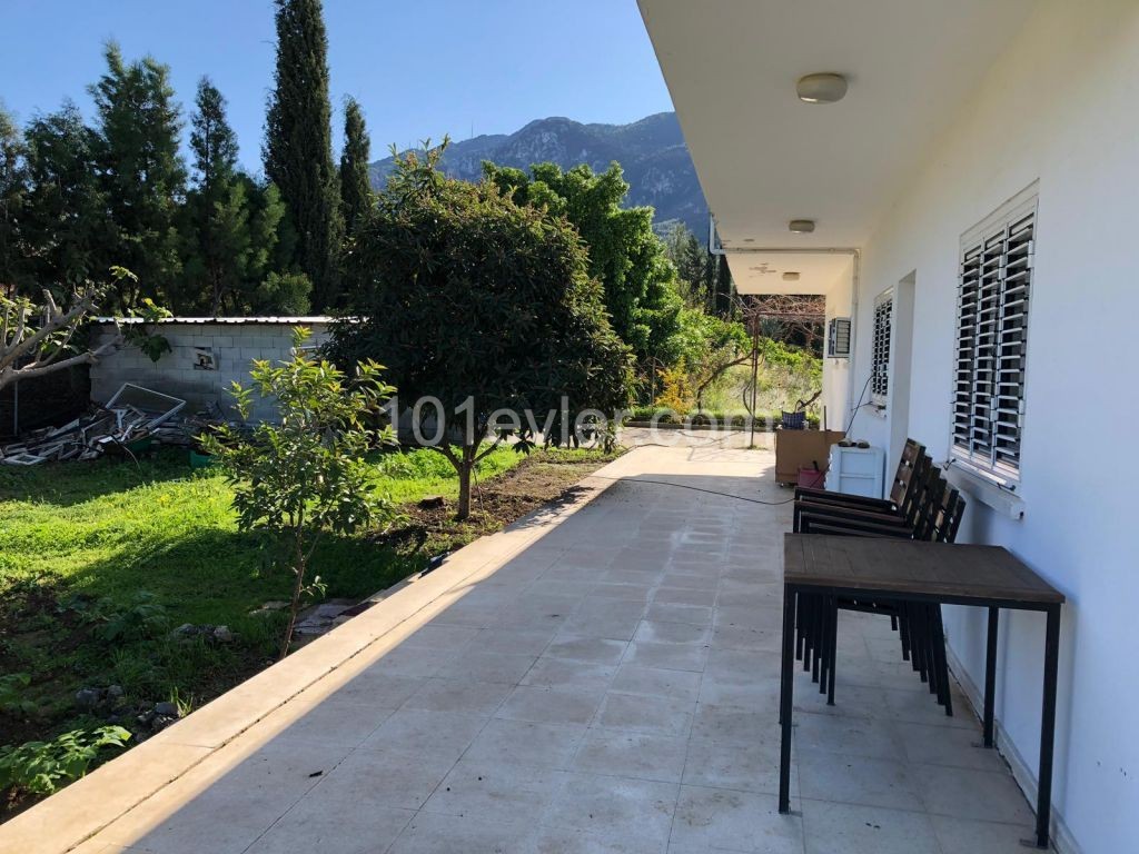 3 Bedroom Villa for sale 1200 m² in Karşıyaka, Girne, North Cyprus