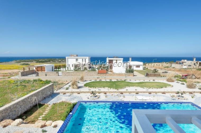 5 Bedroom Villa for sale 270 m² in Tatlısu, Mağusa, North Cyprus