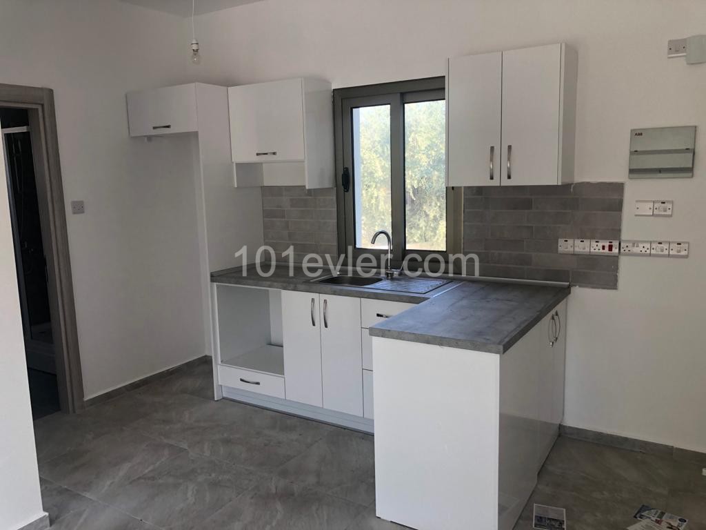 Kyrenia Olivenhain Zu Verkaufen Wohnung 1 1 ** 