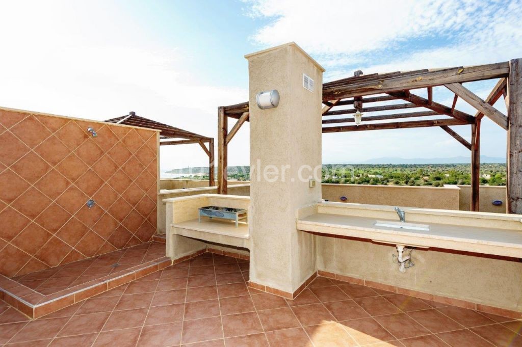 3 Bedroom Penthouse for sale 215 m² in Bafra, İskele, North Cyprus