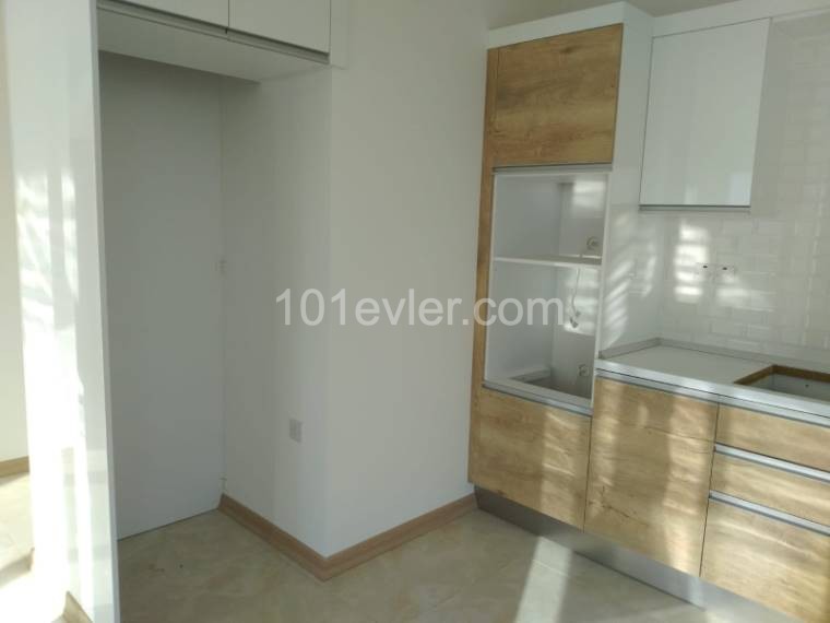 Lefkoşa Küçük Kaymaklı Satılık Penthouse 2 1