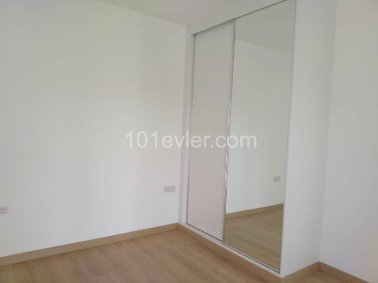 Penthouse Zu Verkaufen 2 1 ** 