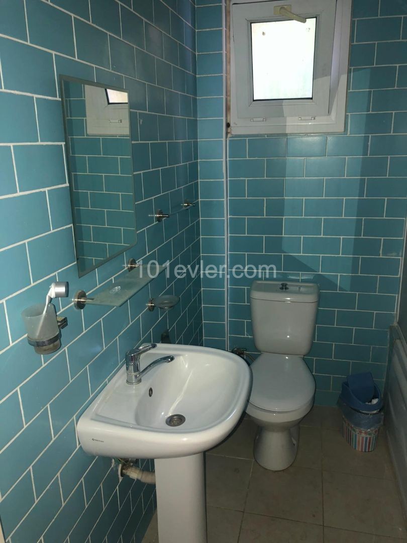 Flat for Sale in Girne Center with Turkish Title