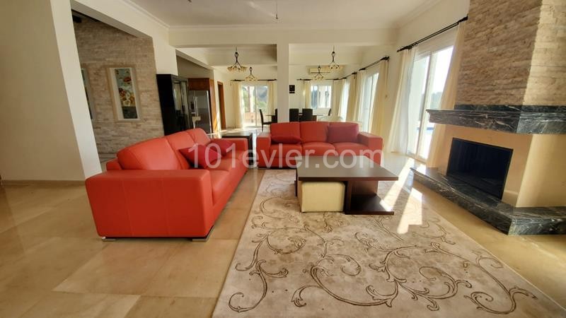 5 Bedroom Villa for sale 270 m² in Esentepe, Girne, North Cyprus