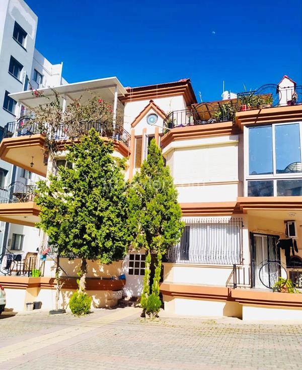 Girne Merkez Satılık Penthouse 3 1