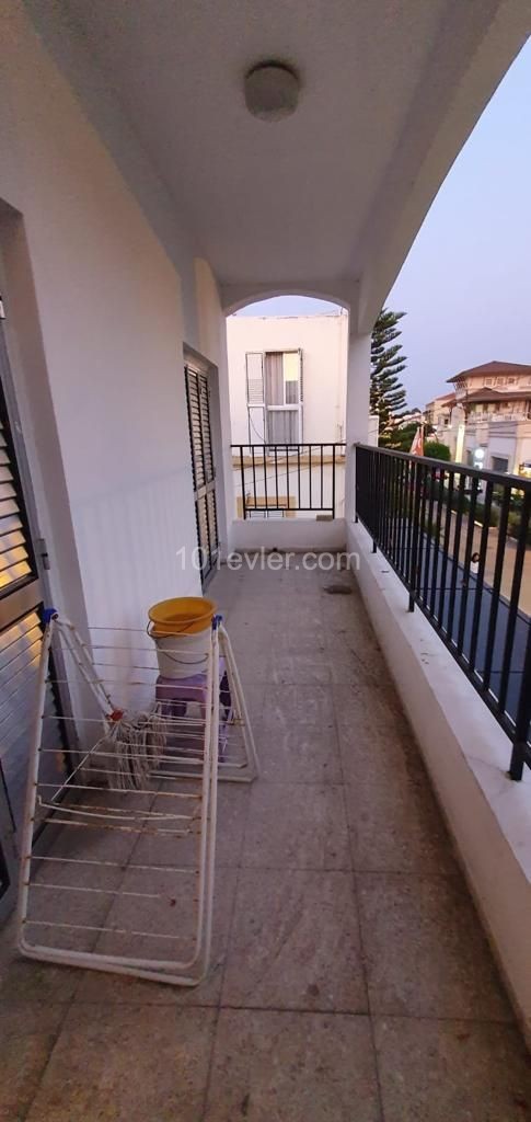 Girne Çarşıda Kiralık 3+1 Daire