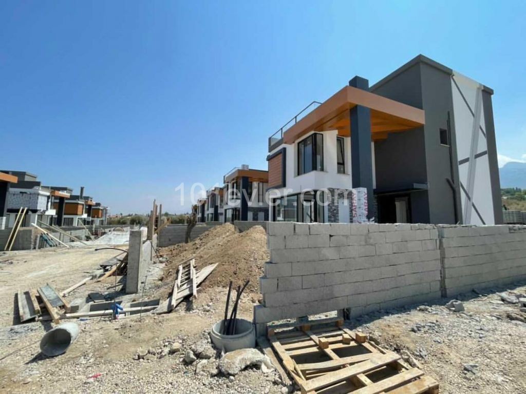 Kyrenia Chatalköy Zu Verkaufen Villa 3 1 ** 