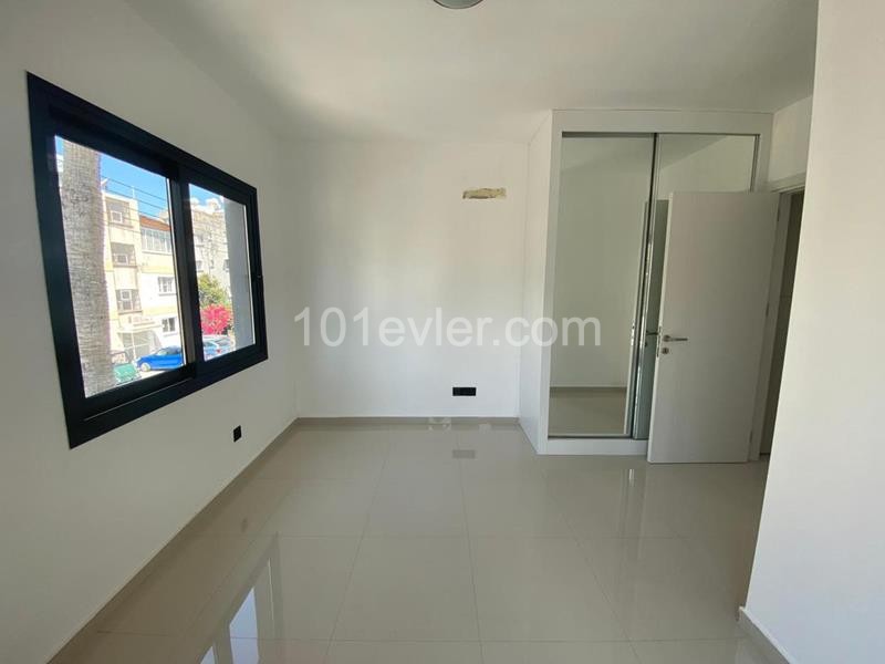 2 Bedroom Flat for sale 80 m² in Girne Merkez, Girne, North Cyprus