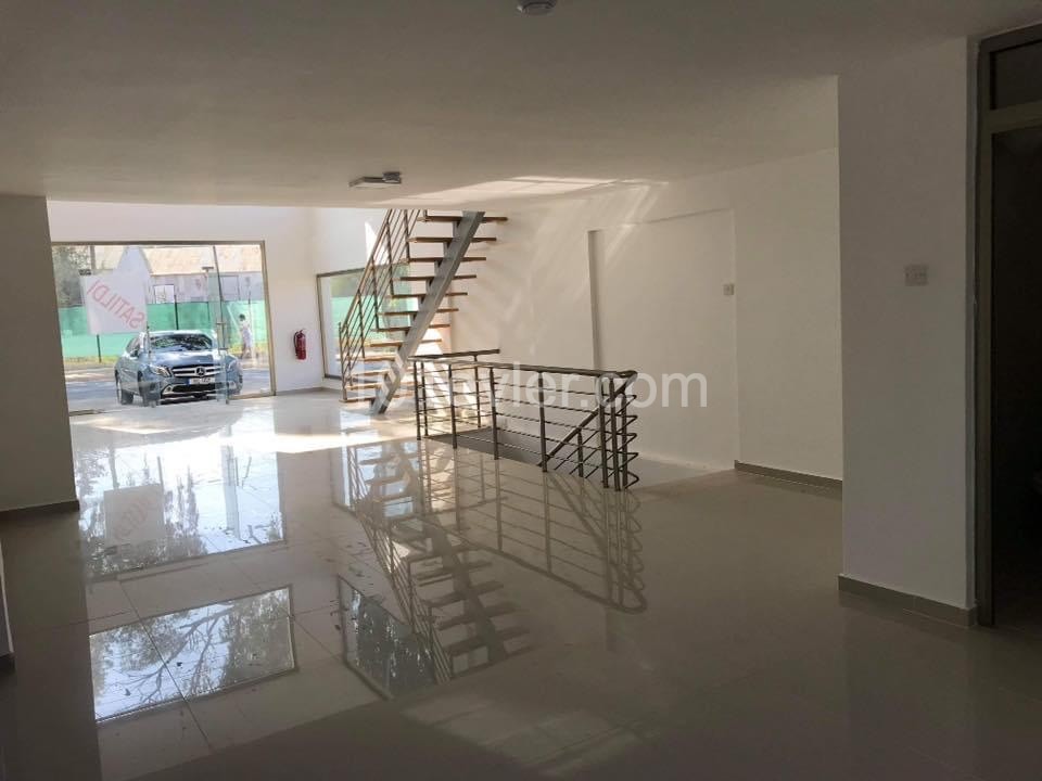 335m2 Rental Shop Suitable for Corporate Firms Near DAU